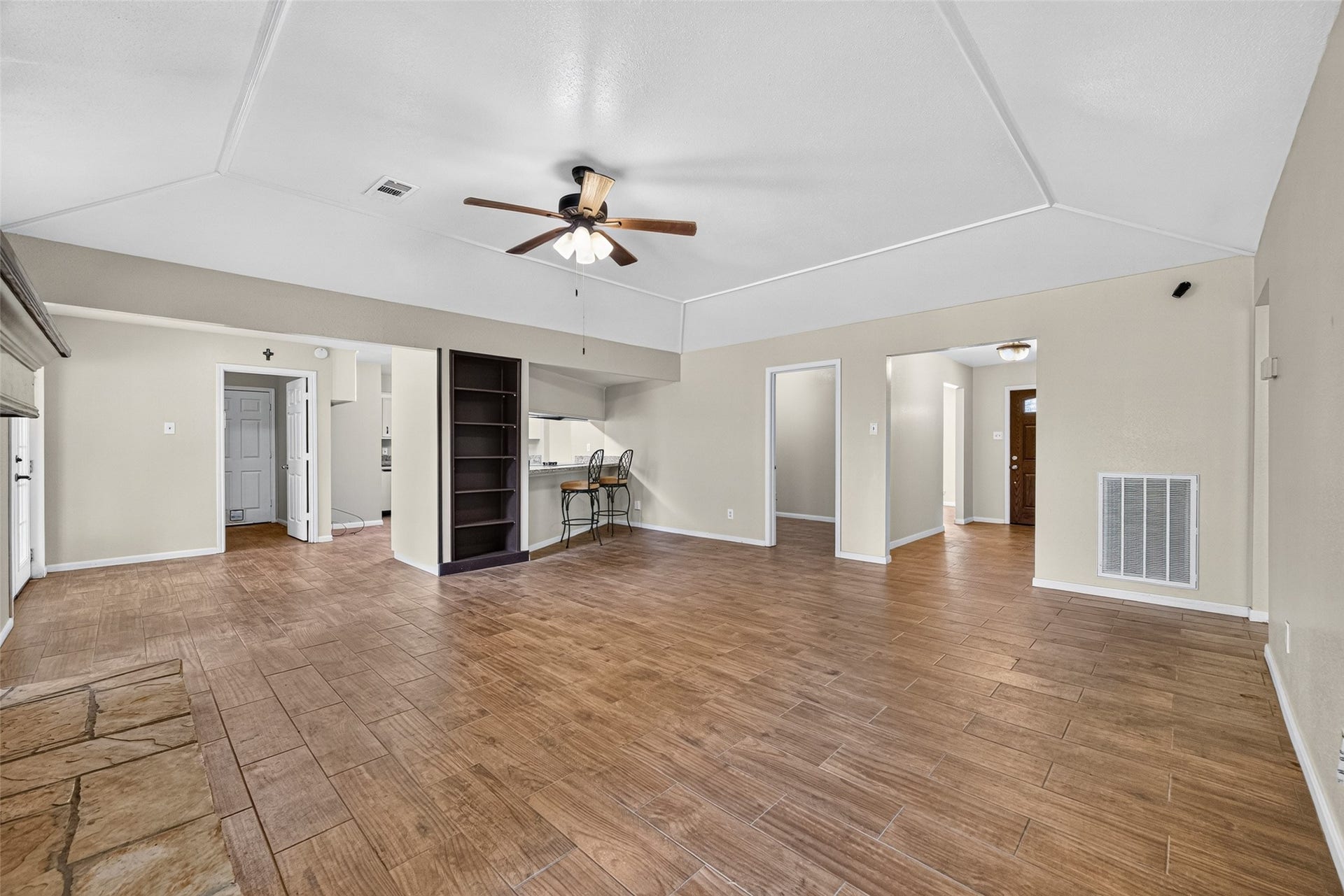 12915 33rd 1/2 Street, Santa Fe, TX 77510 12915 33rd 1/2 Street, Santa Fe, TX 77510
