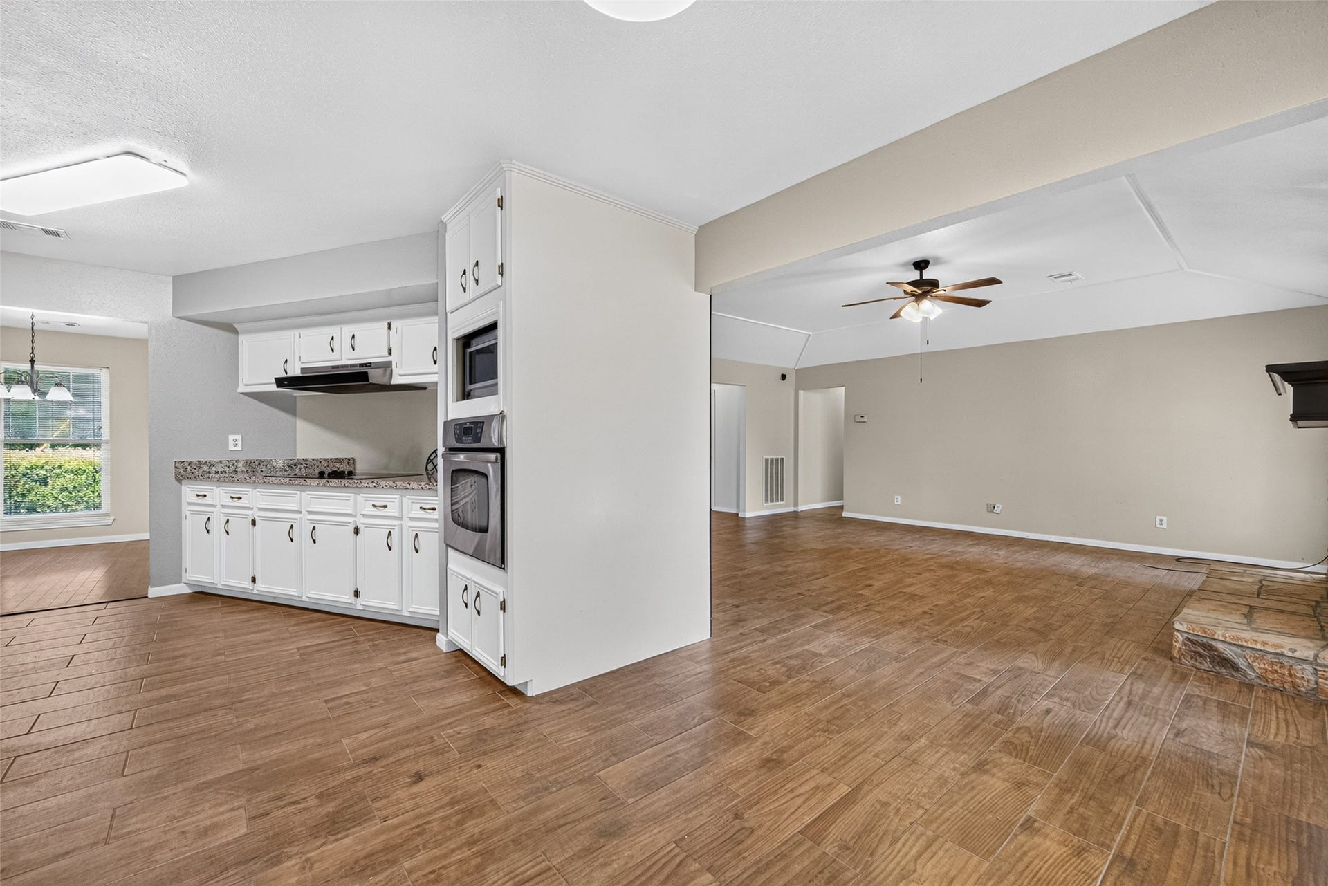 12915 33rd 1/2 Street, Santa Fe, TX 77510 12915 33rd 1/2 Street, Santa Fe, TX 77510