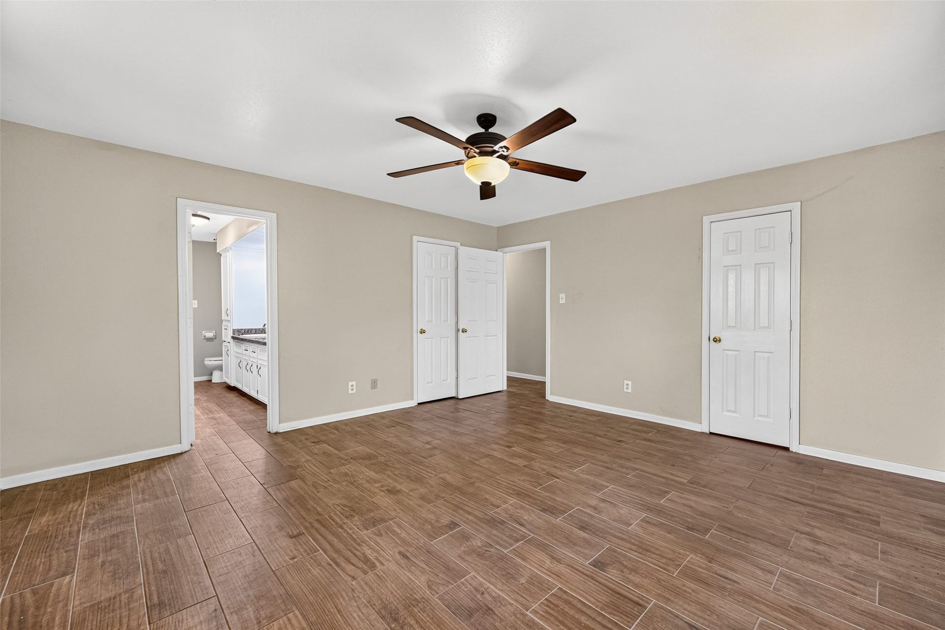 12915 33rd 1/2 Street, Santa Fe, TX 77510 12915 33rd 1/2 Street, Santa Fe, TX 77510