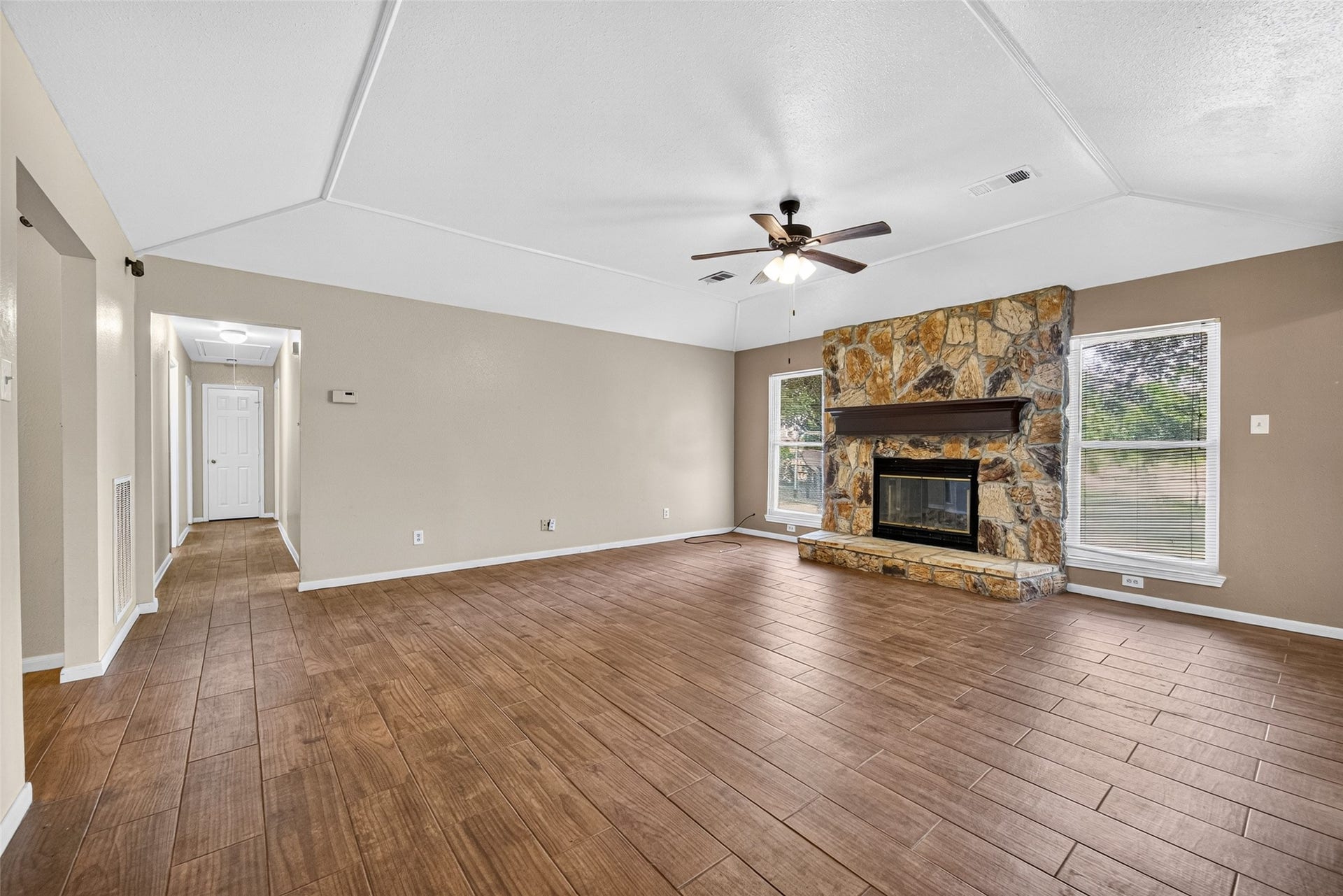 12915 33rd 1/2 Street, Santa Fe, TX 77510 12915 33rd 1/2 Street, Santa Fe, TX 77510