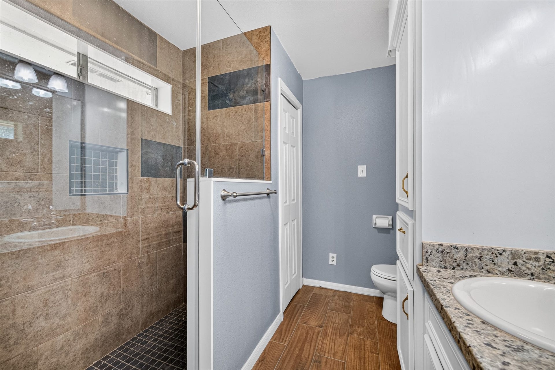 12915 33rd 1/2 Street, Santa Fe, TX 77510 12915 33rd 1/2 Street, Santa Fe, TX 77510