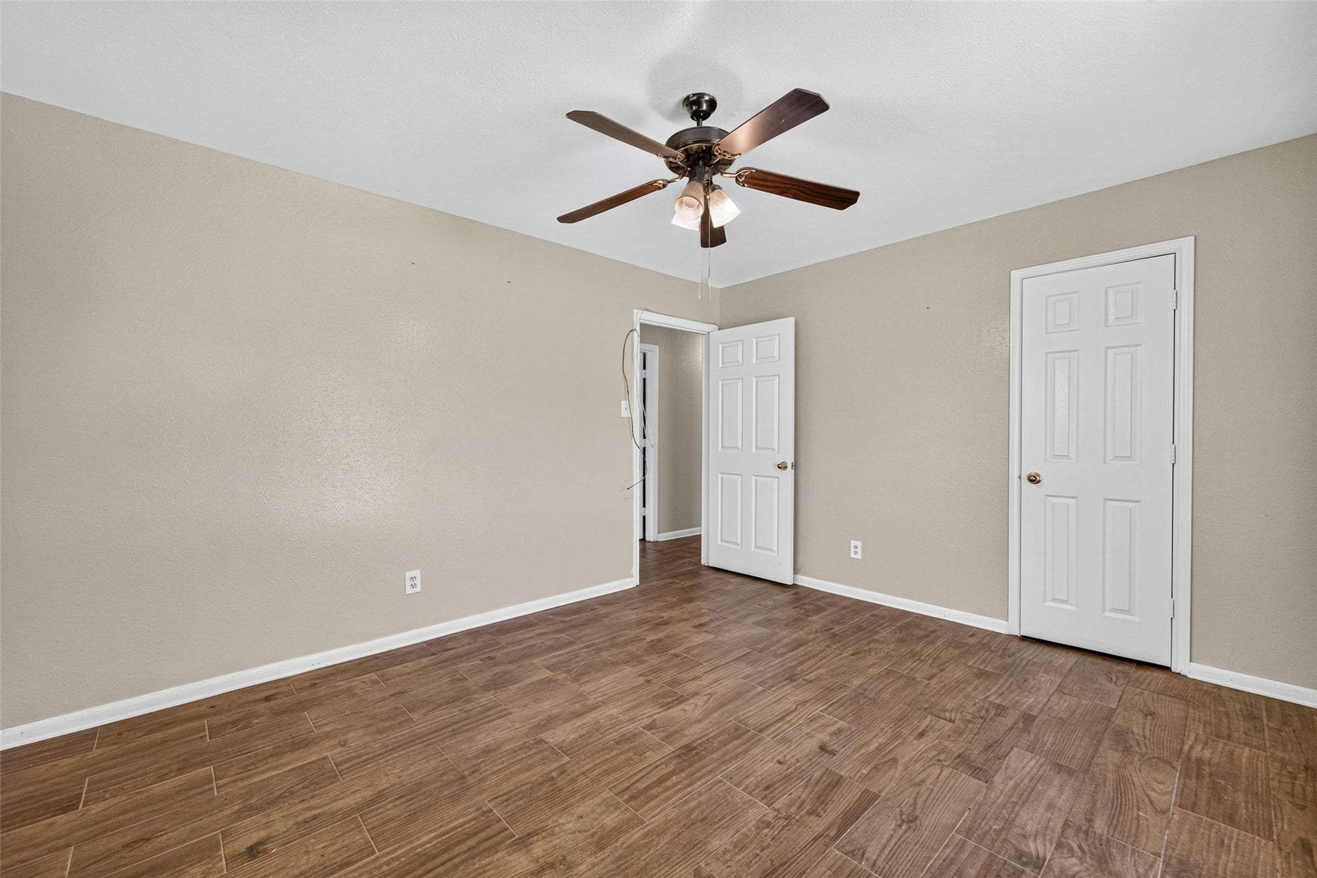 12915 33rd 1/2 Street, Santa Fe, TX 77510 12915 33rd 1/2 Street, Santa Fe, TX 77510