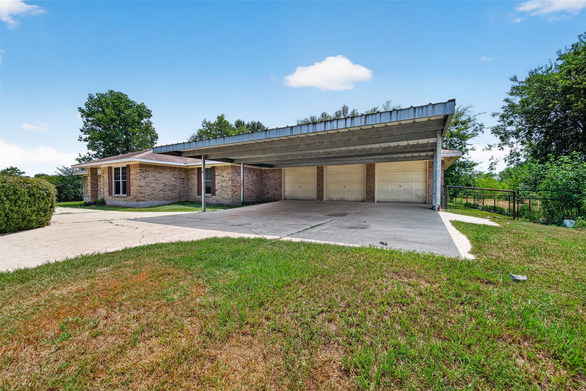 12915 33rd 1/2 Street, Santa Fe, TX 77510 12915 33rd 1/2 Street, Santa Fe, TX 77510
