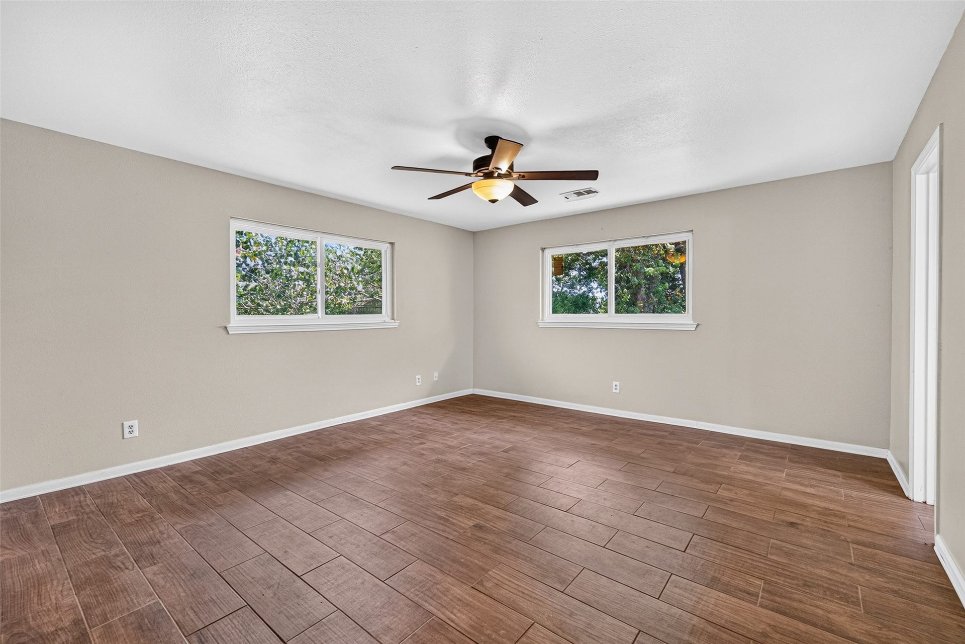 12915 33rd 1/2 Street, Santa Fe, TX 77510 12915 33rd 1/2 Street, Santa Fe, TX 77510