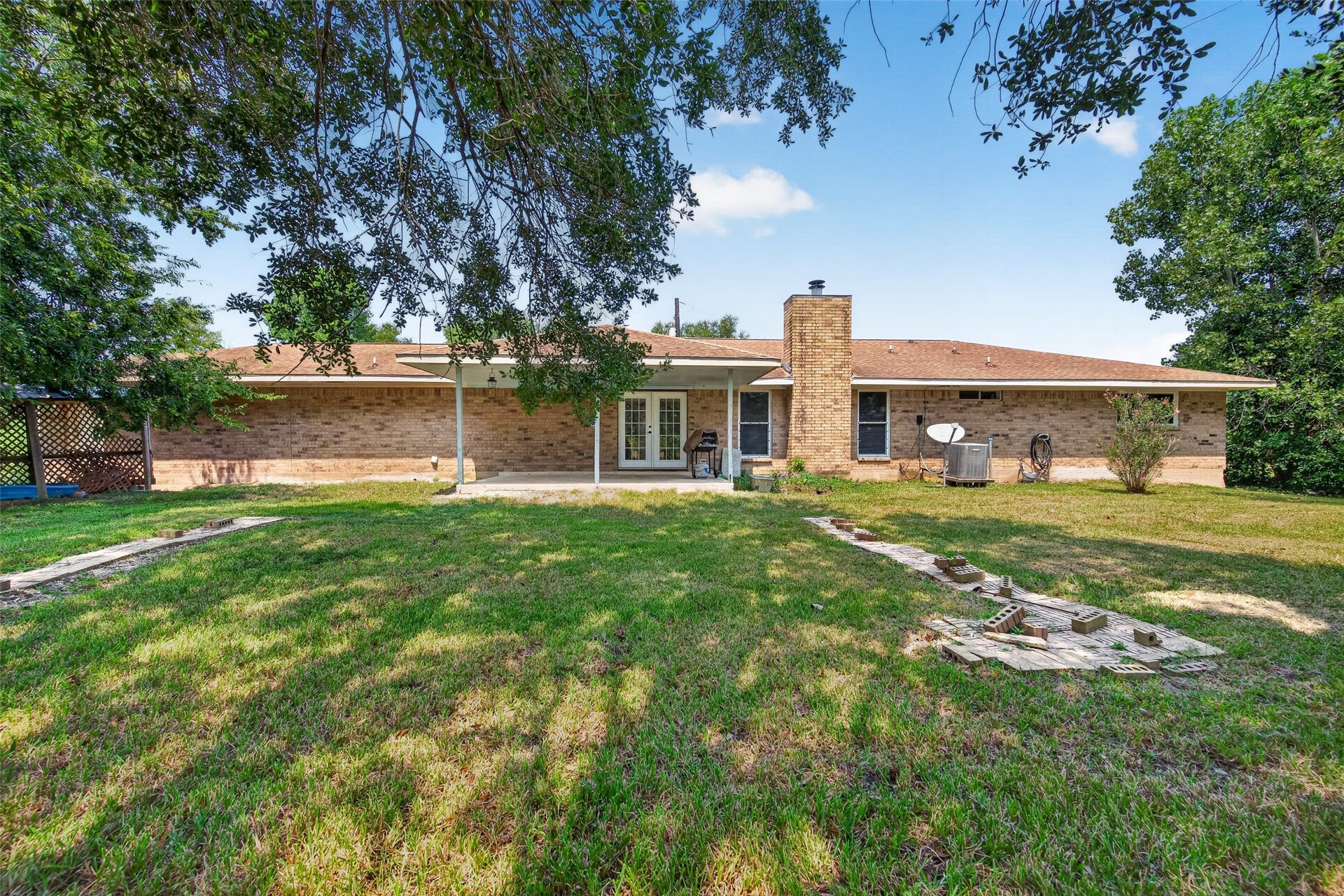 12915 33rd 1/2 Street, Santa Fe, TX 77510 12915 33rd 1/2 Street, Santa Fe, TX 77510