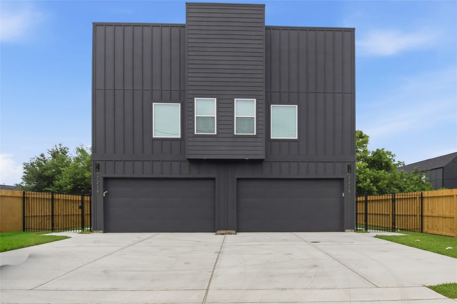 Property photo for 727 S Victory Drive, #B, Houston, TX
