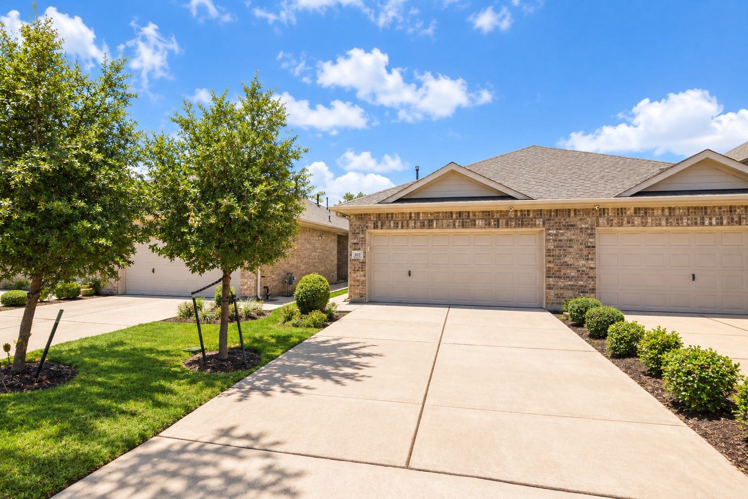 517 N 6th Street, La Porte, TX 77571 517 N 6th Street, La Porte, TX 77571