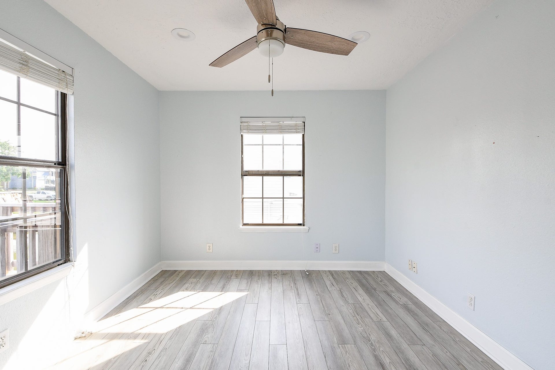 1615 Railroad Avenue, San Leon, TX 77539 1615 Railroad Avenue, San Leon, TX 77539