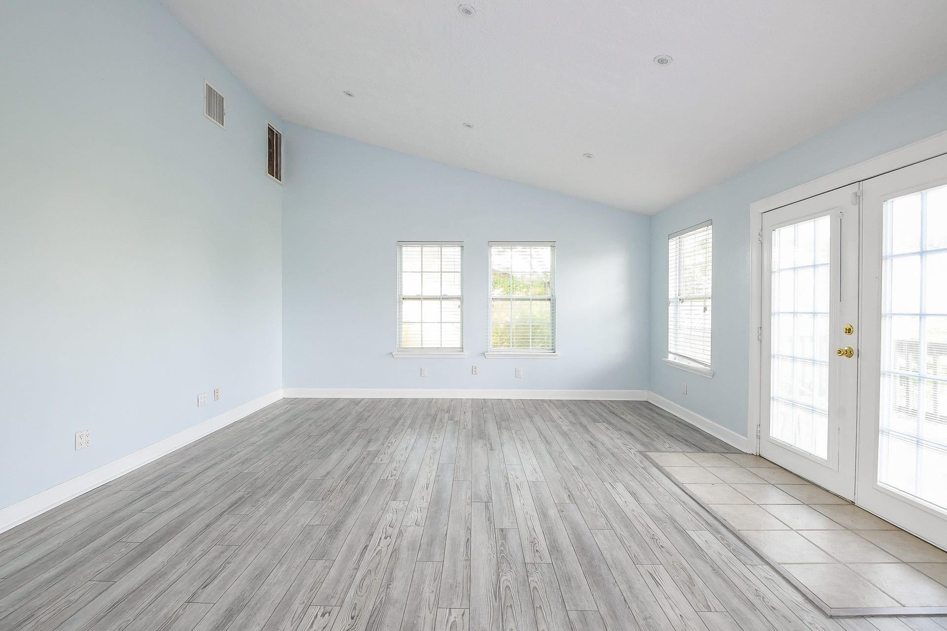 1615 Railroad Avenue, San Leon, TX 77539 1615 Railroad Avenue, San Leon, TX 77539