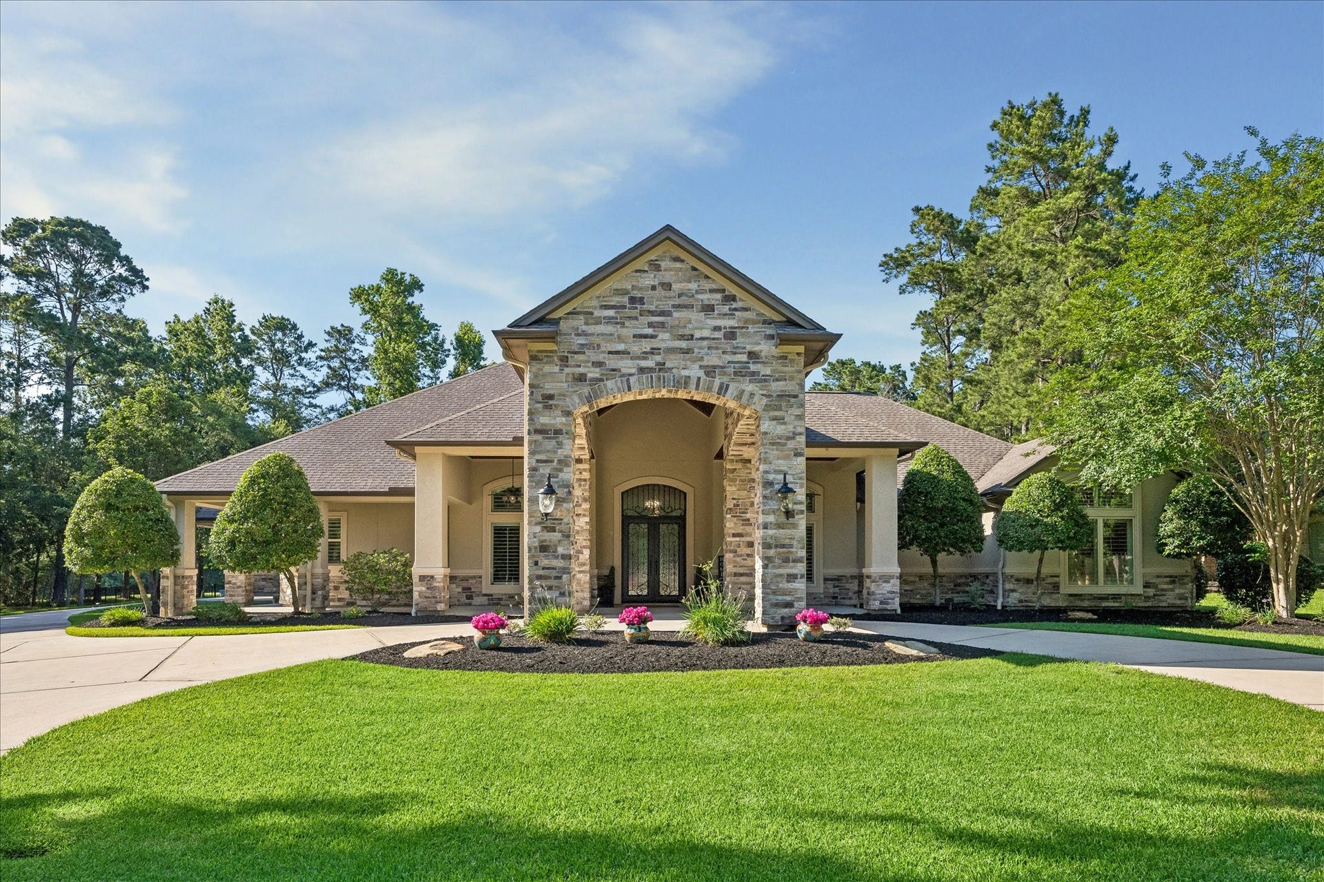 28203 Meadow Forest, Magnolia, TX 77355 28203 Meadow Forest, Magnolia, TX 77355