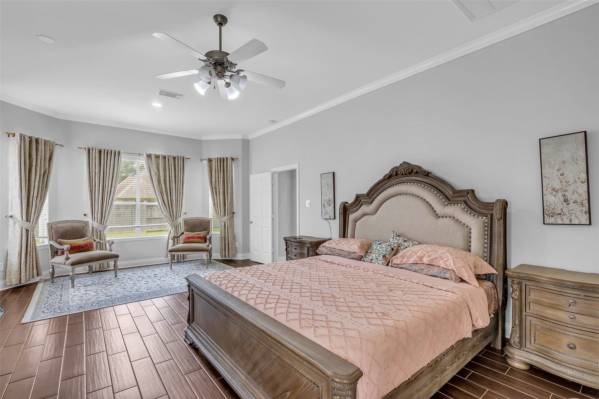 3314 Sussex Way, Friendswood, TX 77546 Primary Bedroom.