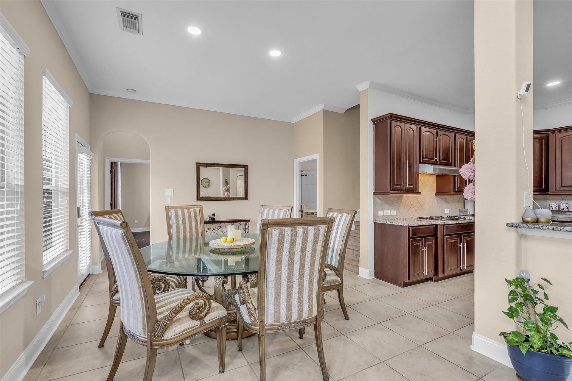 3314 Sussex Way, Friendswood, TX 77546 Breakfast Nook.