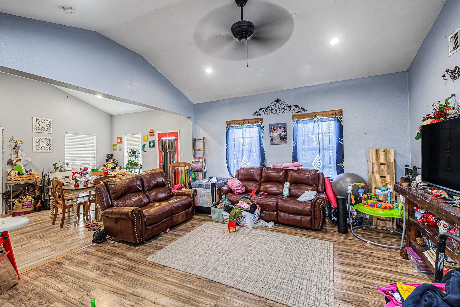 29867 Marti Road, Katy, TX 77493 29867 Marti Road, Katy, TX 77493