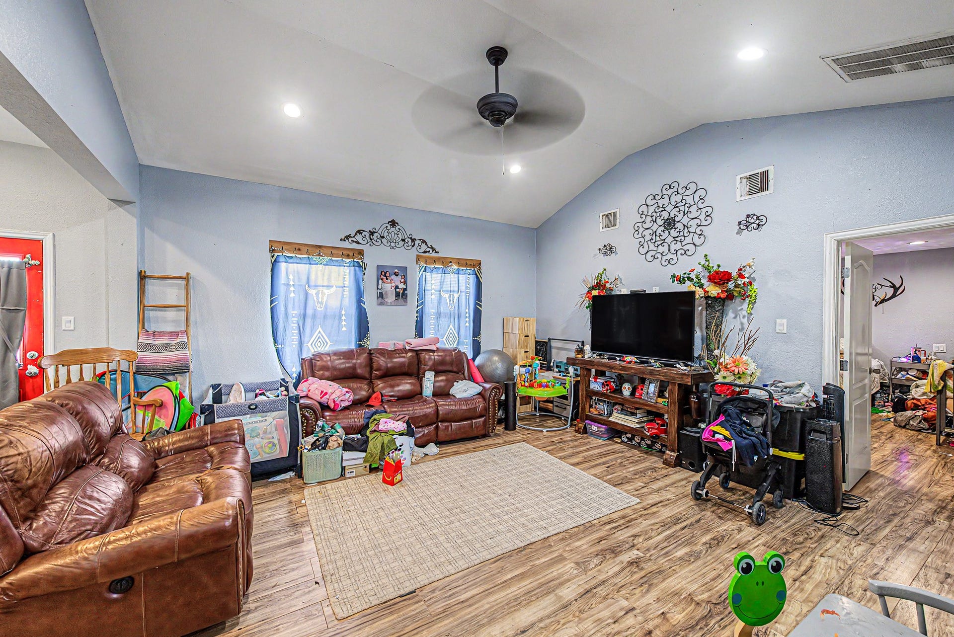 29867 Marti Road, Katy, TX 77493 29867 Marti Road, Katy, TX 77493