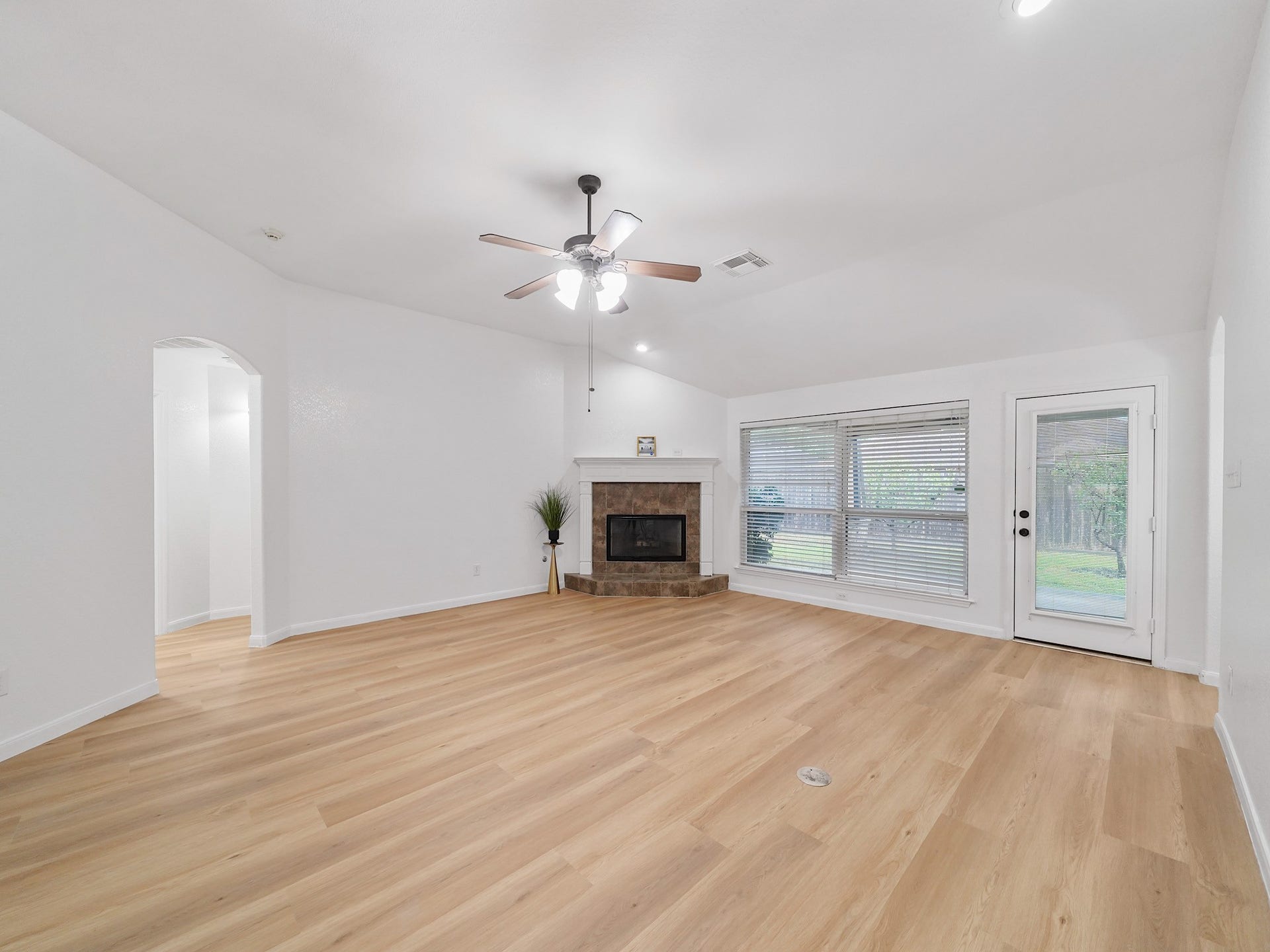 5614 Valley Scene Way, Spring, TX 77379