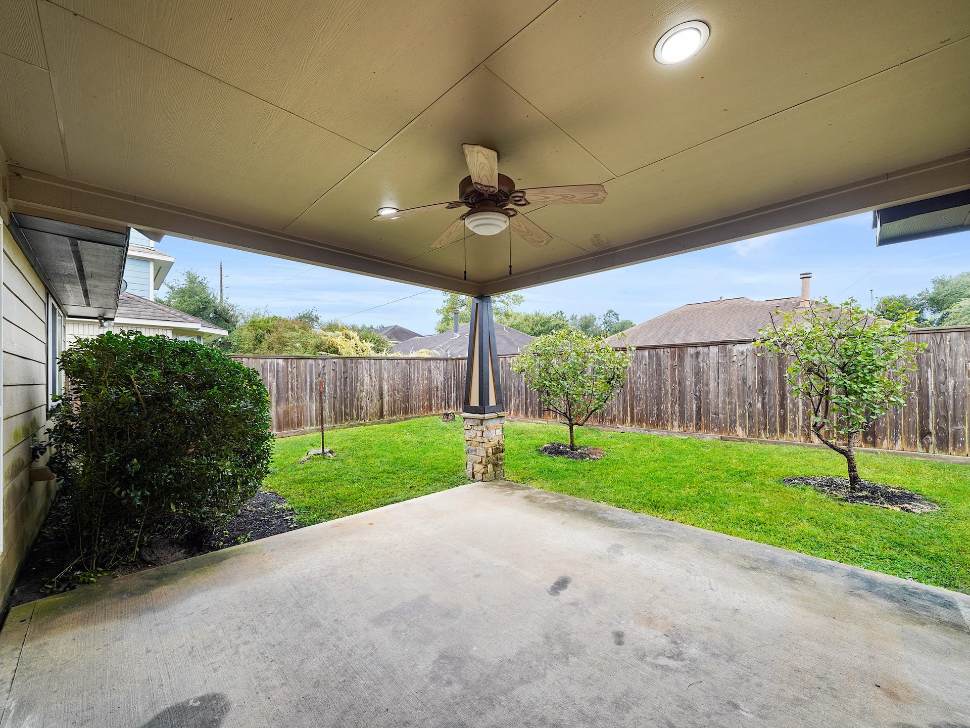 5614 Valley Scene Way, Spring, TX 77379