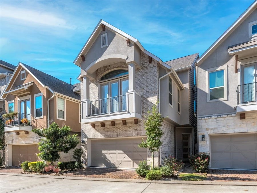 Property photo for 1613 Water Oak Point Drive, Houston, TX