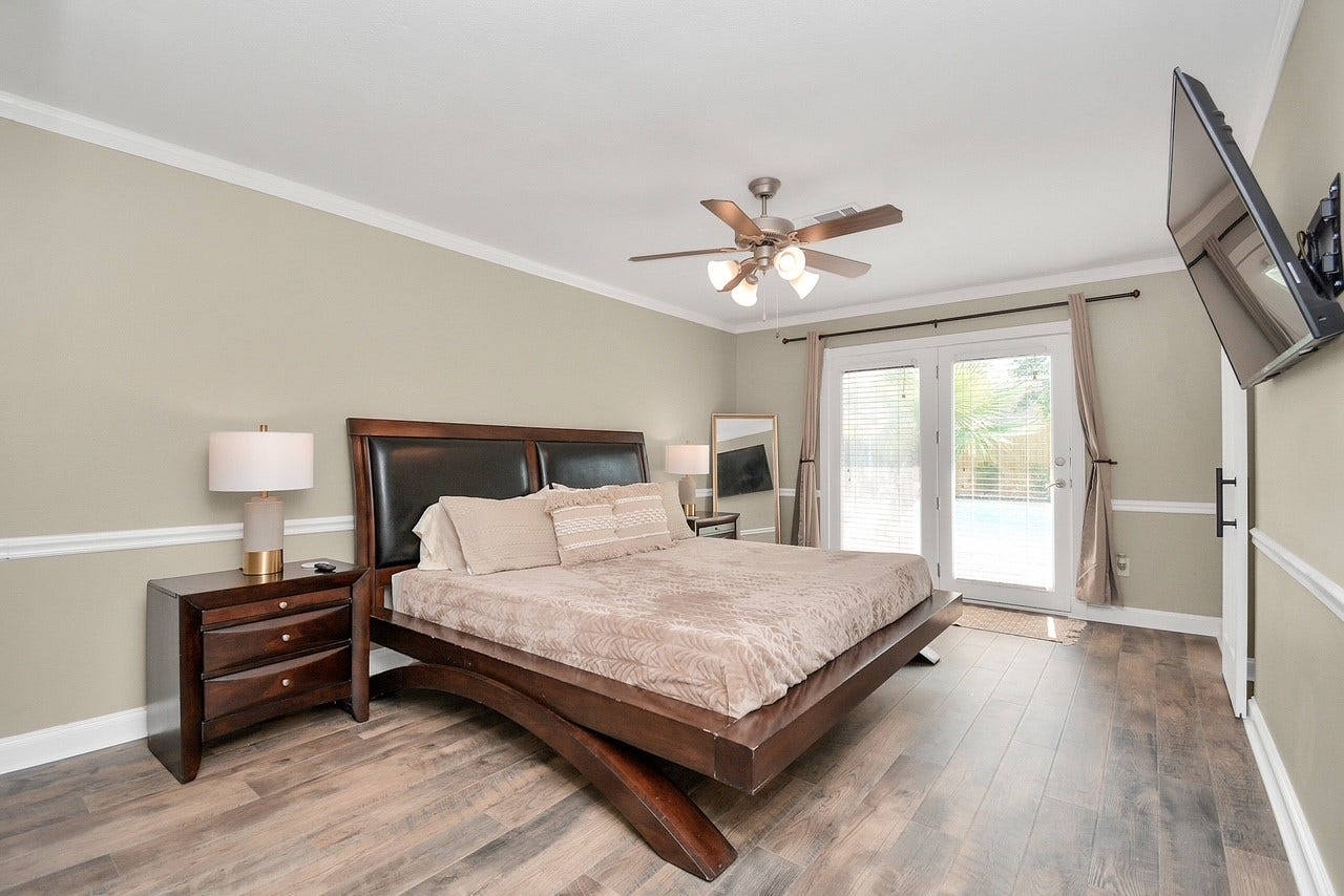9811 Rocktree Drive, Houston, TX 77040