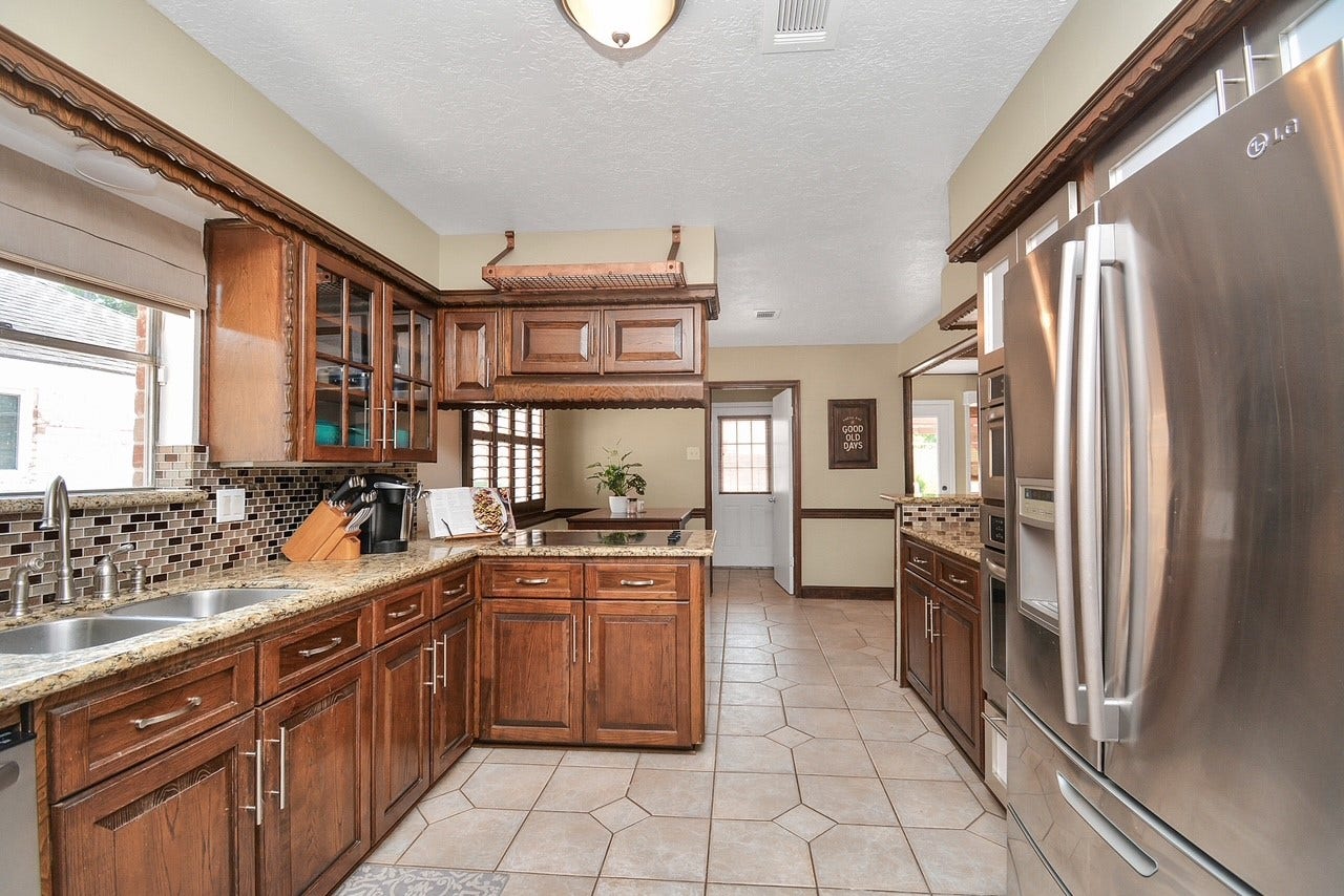 9811 Rocktree Drive, Houston, TX 77040