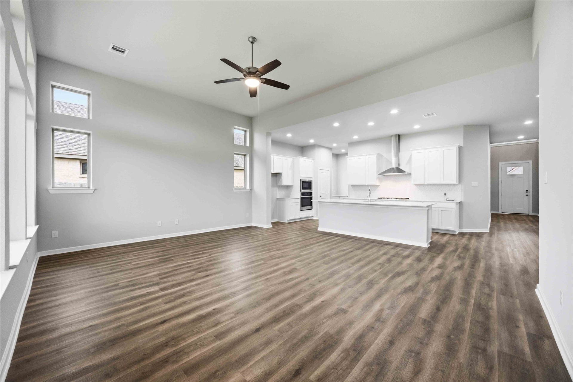 2808 Gran Castillo Drive, La Marque, TX 77568 2808 Gran Castillo Drive, La Marque, TX 77568