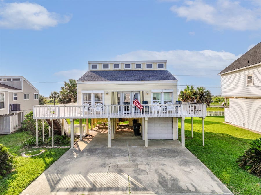 Property photo for 12600 W Ventura Drive, Galveston, TX