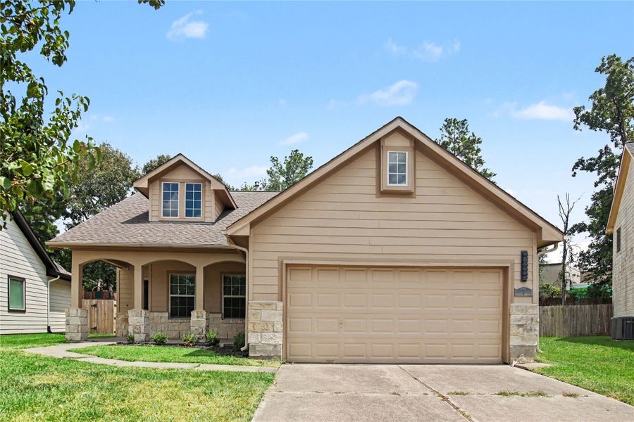 Property photo for 7 Briar Grove Court, Conroe, TX