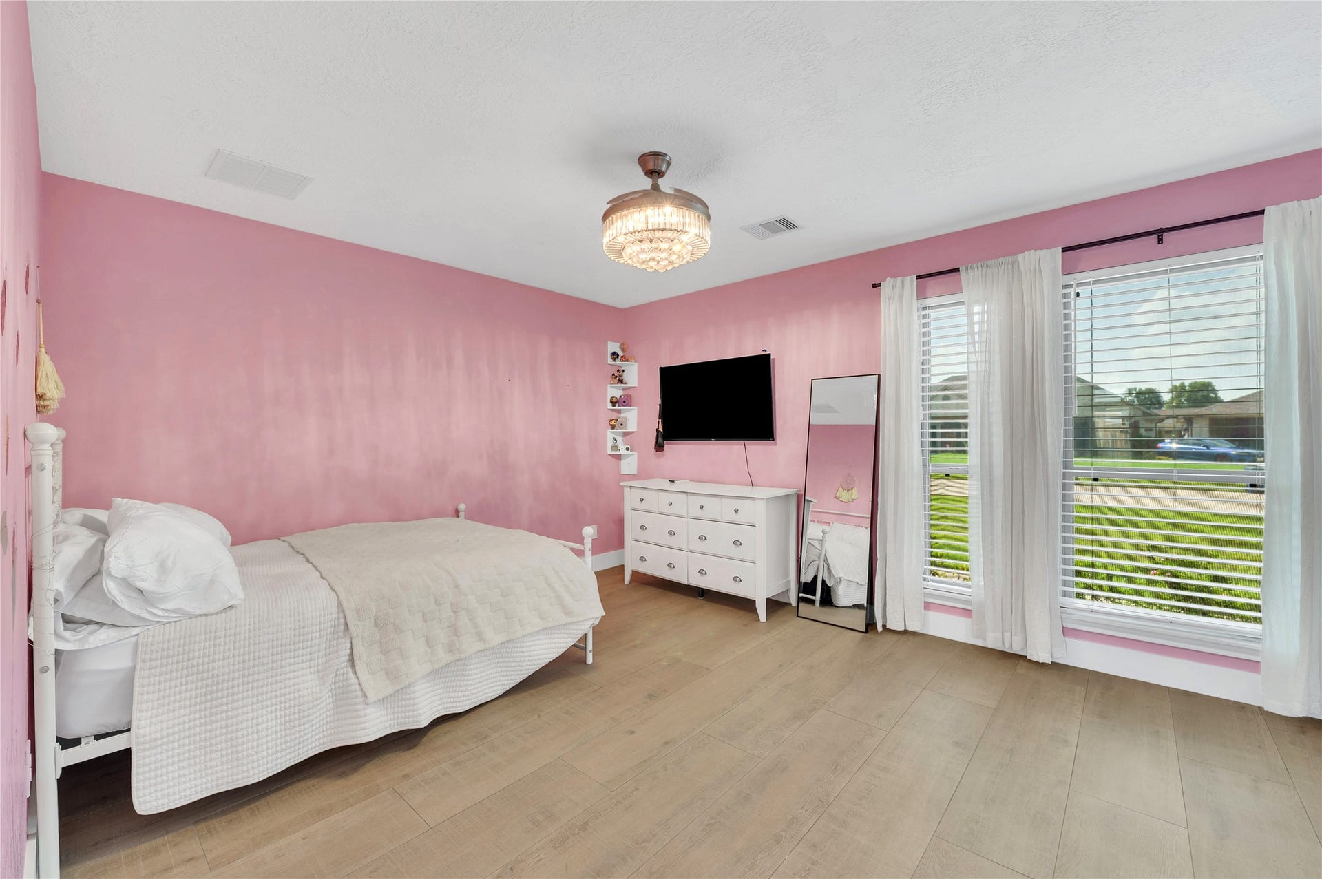 2110 Wikiup Street, Dickinson, TX 77539 2110 Wikiup Street, Dickinson, TX 77539