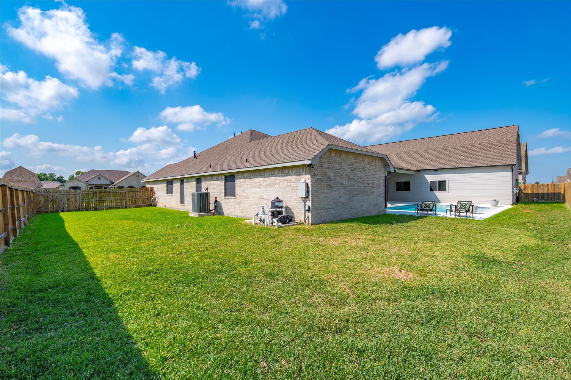 2110 Wikiup Street, Dickinson, TX 77539 2110 Wikiup Street, Dickinson, TX 77539