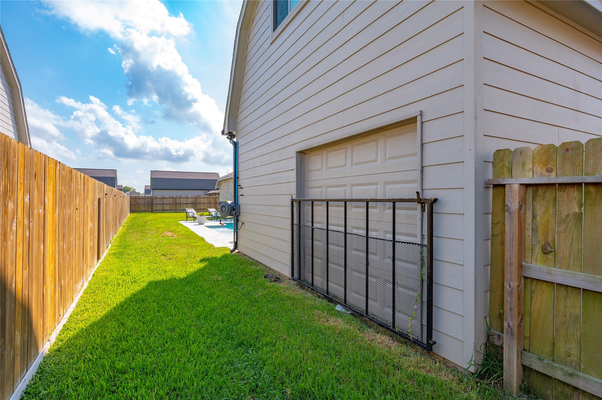 2110 Wikiup Street, Dickinson, TX 77539 2110 Wikiup Street, Dickinson, TX 77539