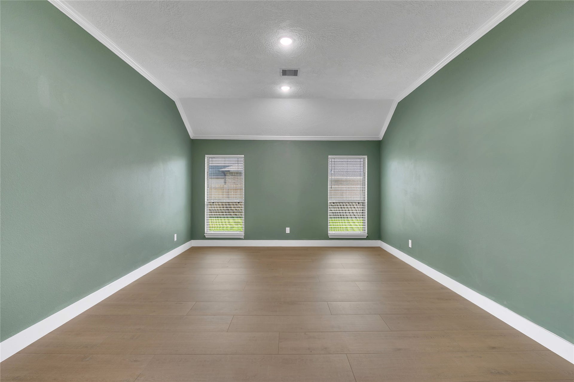 2110 Wikiup Street, Dickinson, TX 77539 2110 Wikiup Street, Dickinson, TX 77539