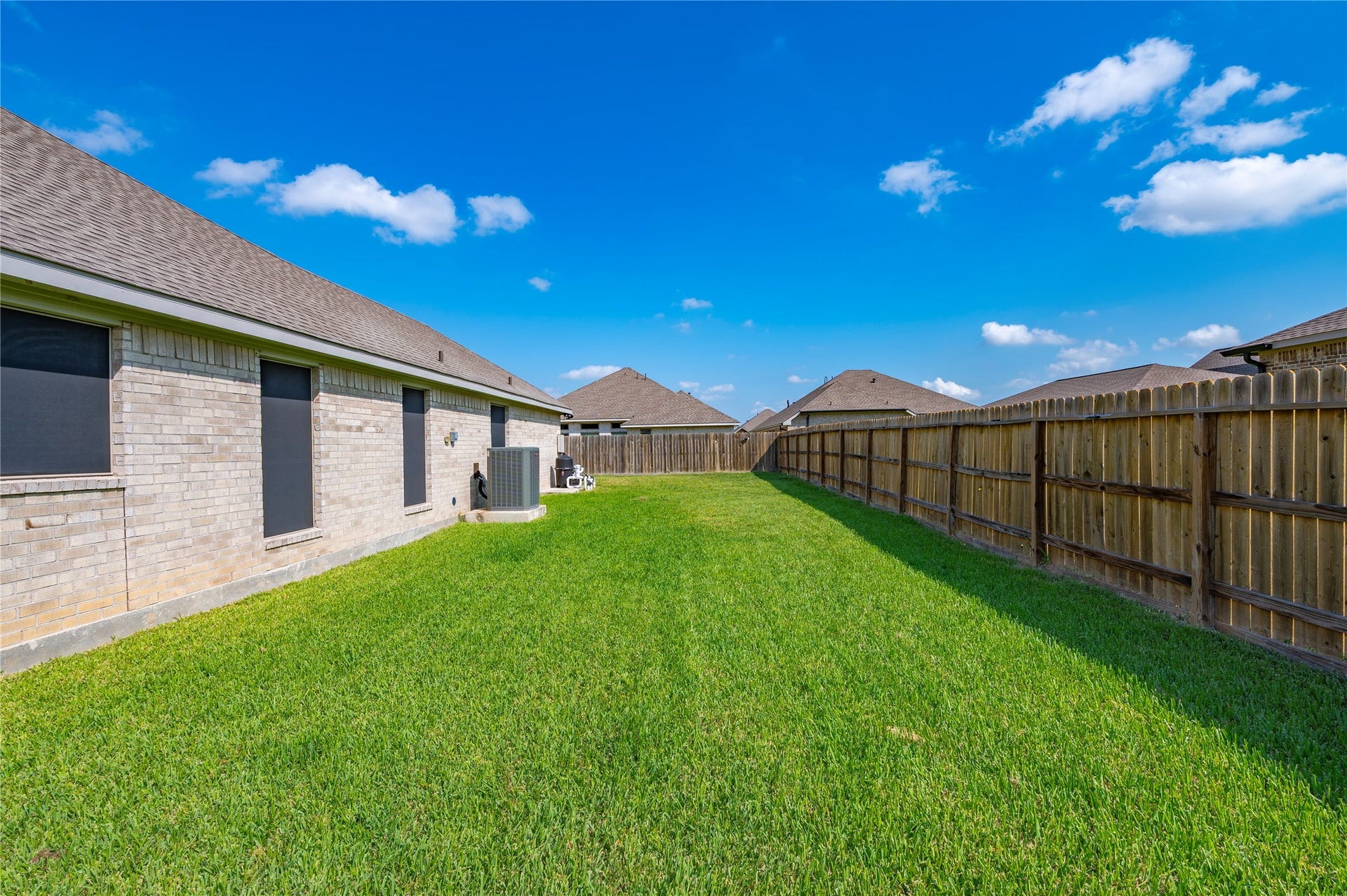 2110 Wikiup Street, Dickinson, TX 77539 2110 Wikiup Street, Dickinson, TX 77539