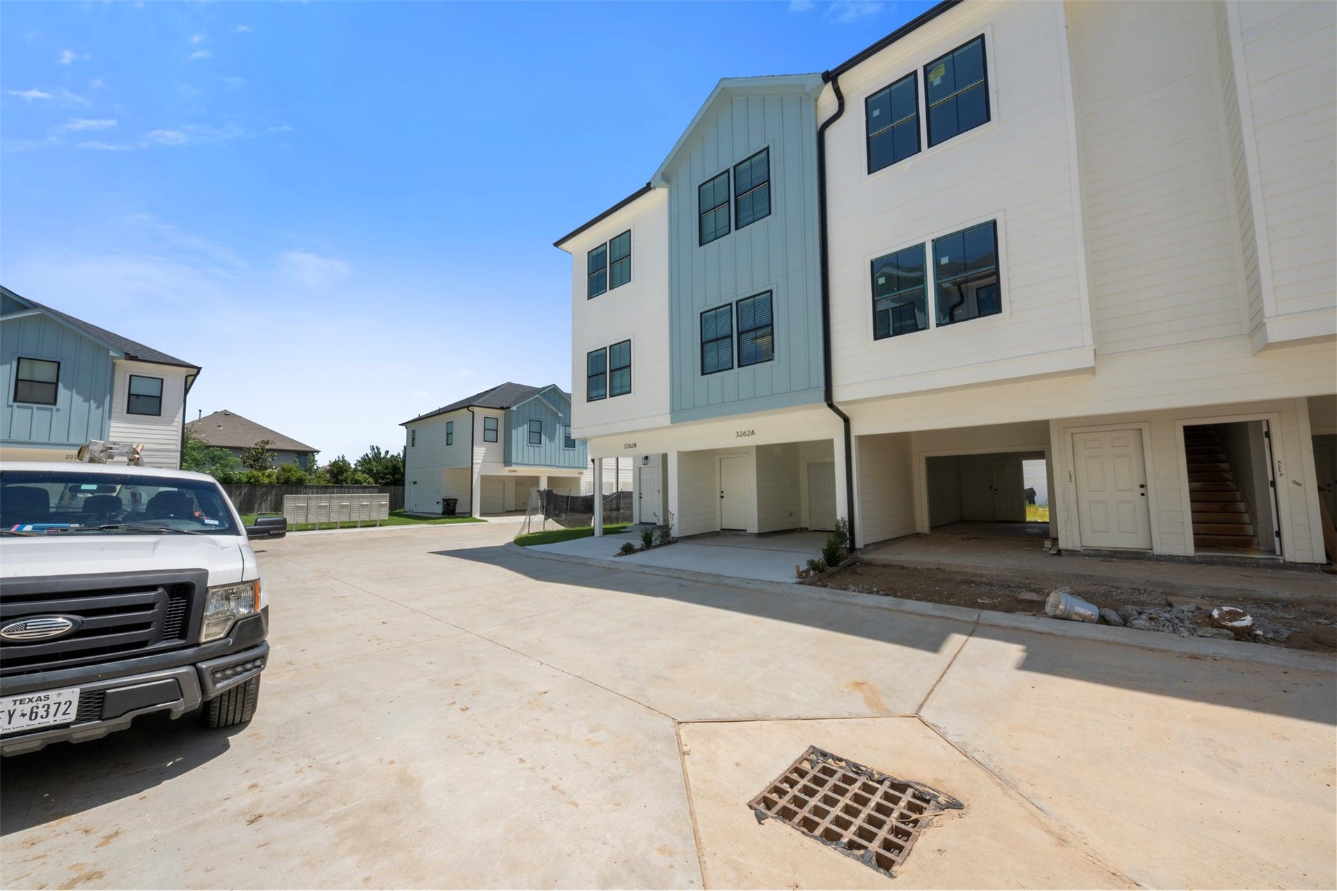 3258 Sauce Pan A/B Way, Katy, TX 77449 Photos are representation of a similar property in another location by the same builder.