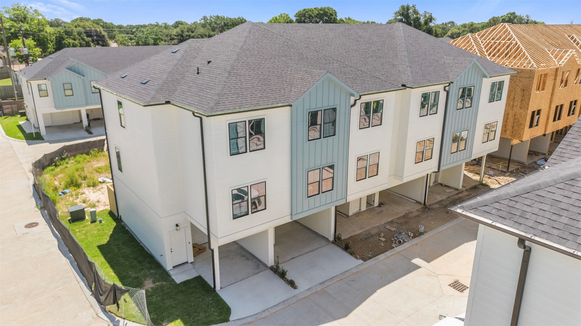 3258 Sauce Pan A/B Way, Katy, TX 77449 Photos are representation of a similar property in another location by the same builder.