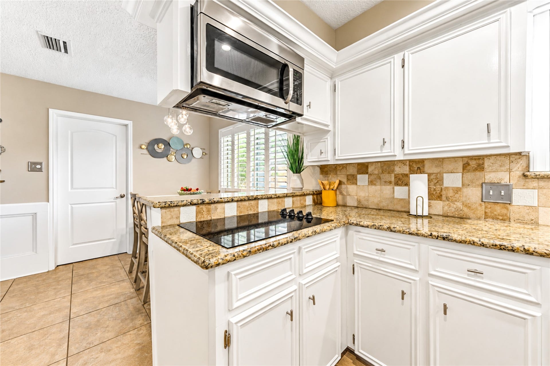 9014 Sabastian Drive, Houston, TX 77083 9014 Sabastian Drive, Houston, TX 77083