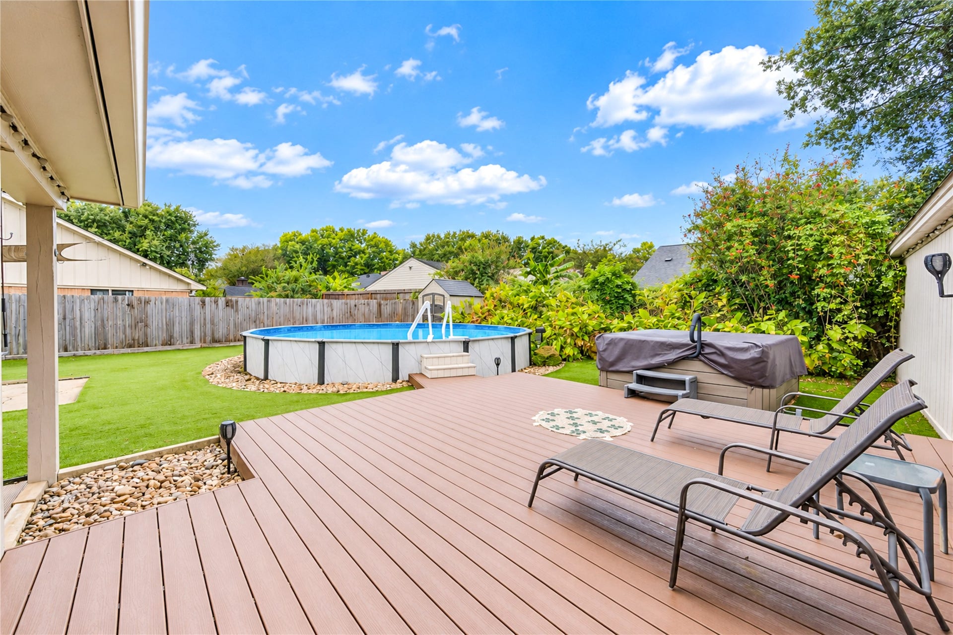 9014 Sabastian Drive, Houston, TX 77083 9014 Sabastian Drive, Houston, TX 77083
