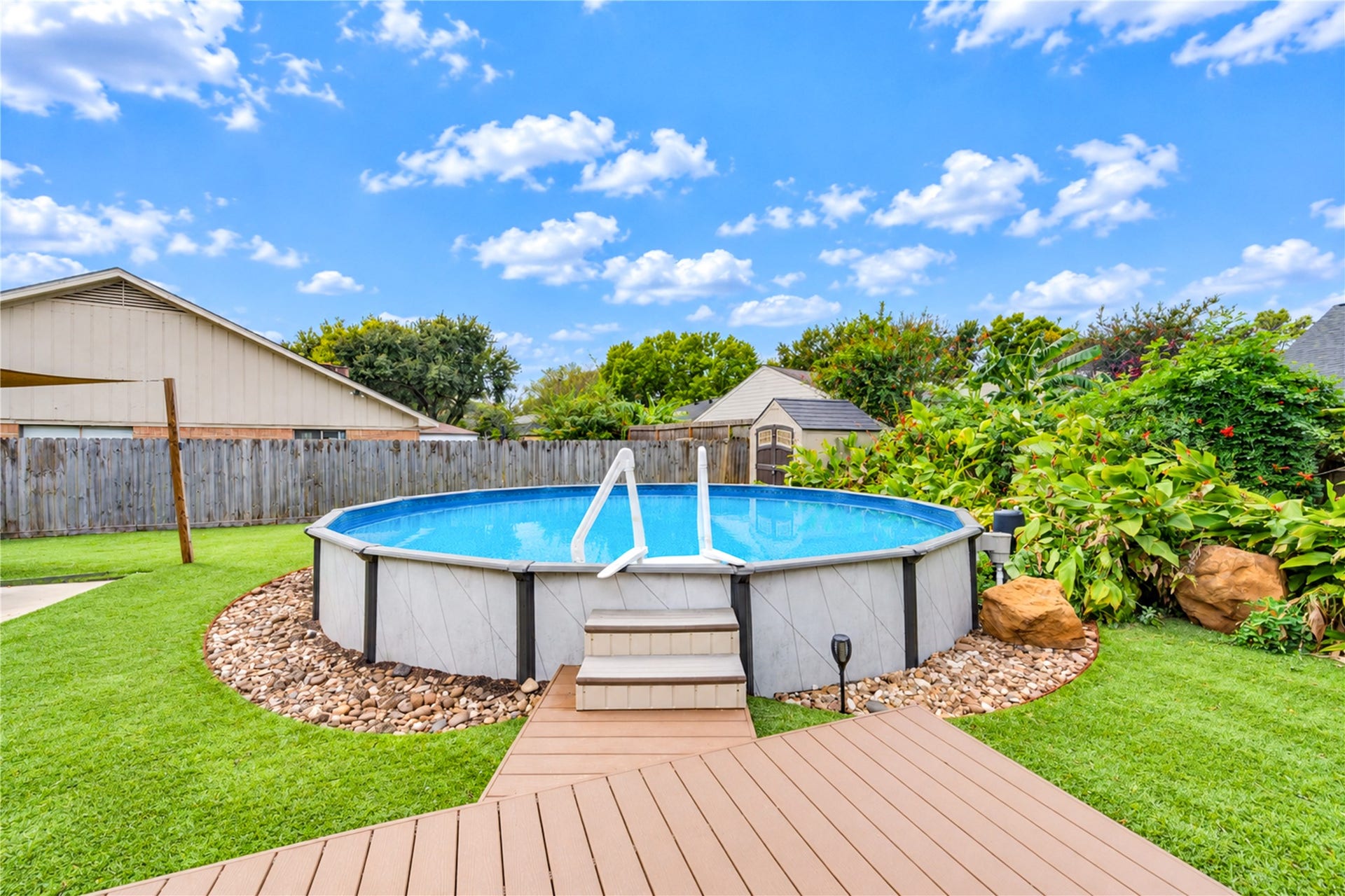 9014 Sabastian Drive, Houston, TX 77083 9014 Sabastian Drive, Houston, TX 77083