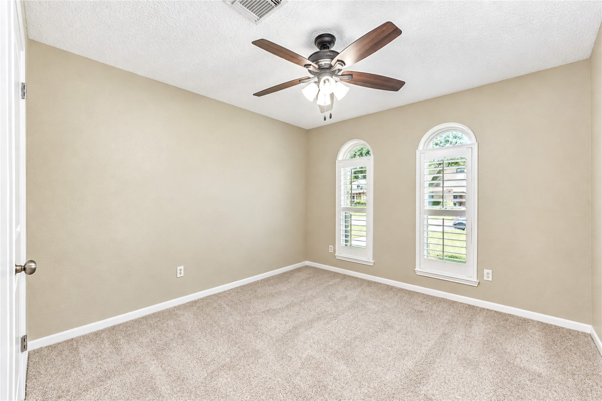 9014 Sabastian Drive, Houston, TX 77083 9014 Sabastian Drive, Houston, TX 77083