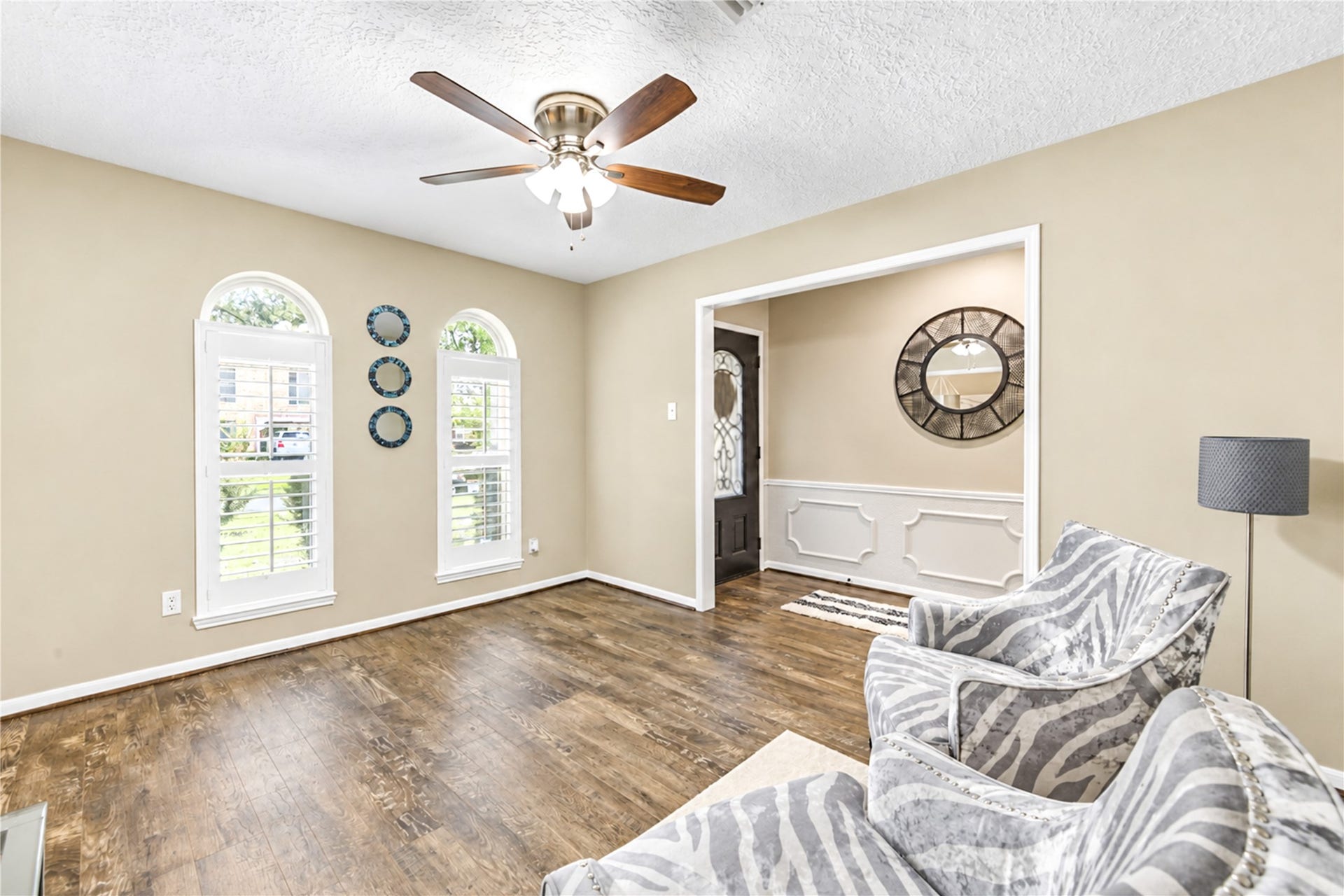 9014 Sabastian Drive, Houston, TX 77083 9014 Sabastian Drive, Houston, TX 77083