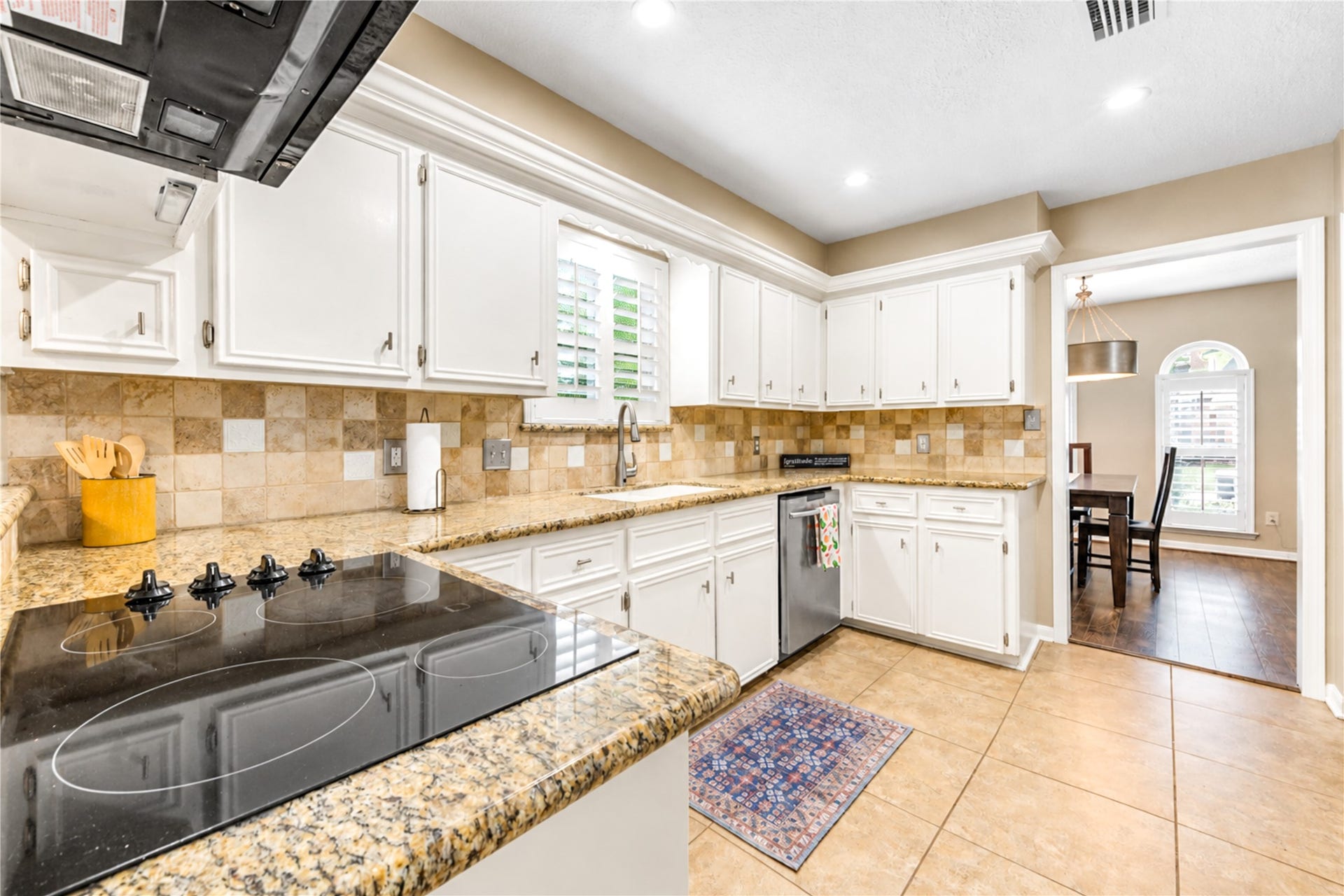 9014 Sabastian Drive, Houston, TX 77083 9014 Sabastian Drive, Houston, TX 77083