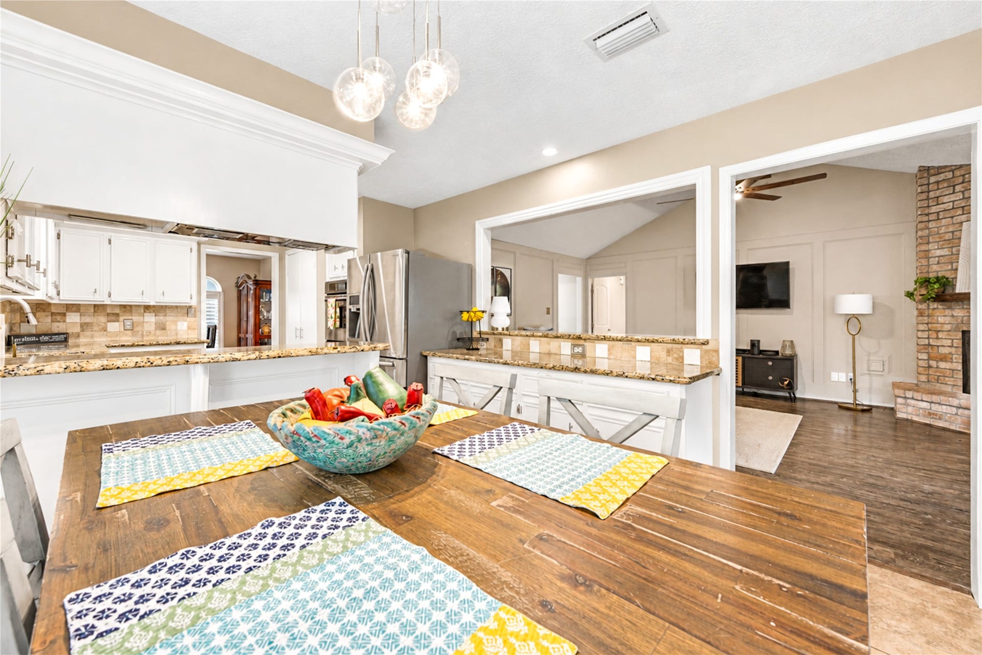 9014 Sabastian Drive, Houston, TX 77083 9014 Sabastian Drive, Houston, TX 77083