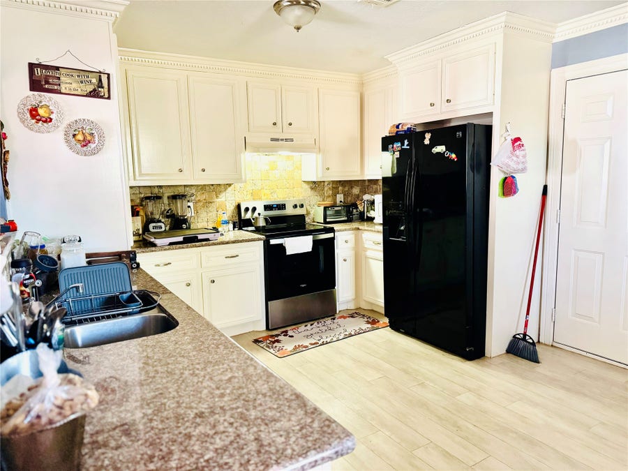Property photo for 9105 Exeter Street, Houston, TX