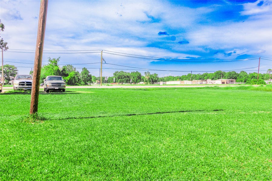 Property photo for 20230 Highway 6, Manvel, TX
