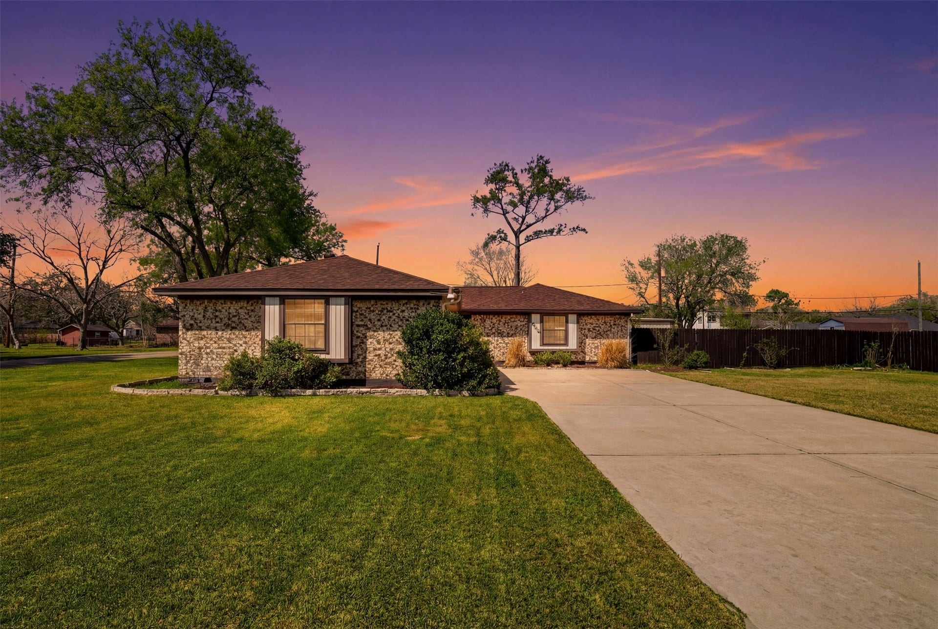 815 Wisconsin Street, South Houston, TX 77587 815 Wisconsin Street, South Houston, TX 77587