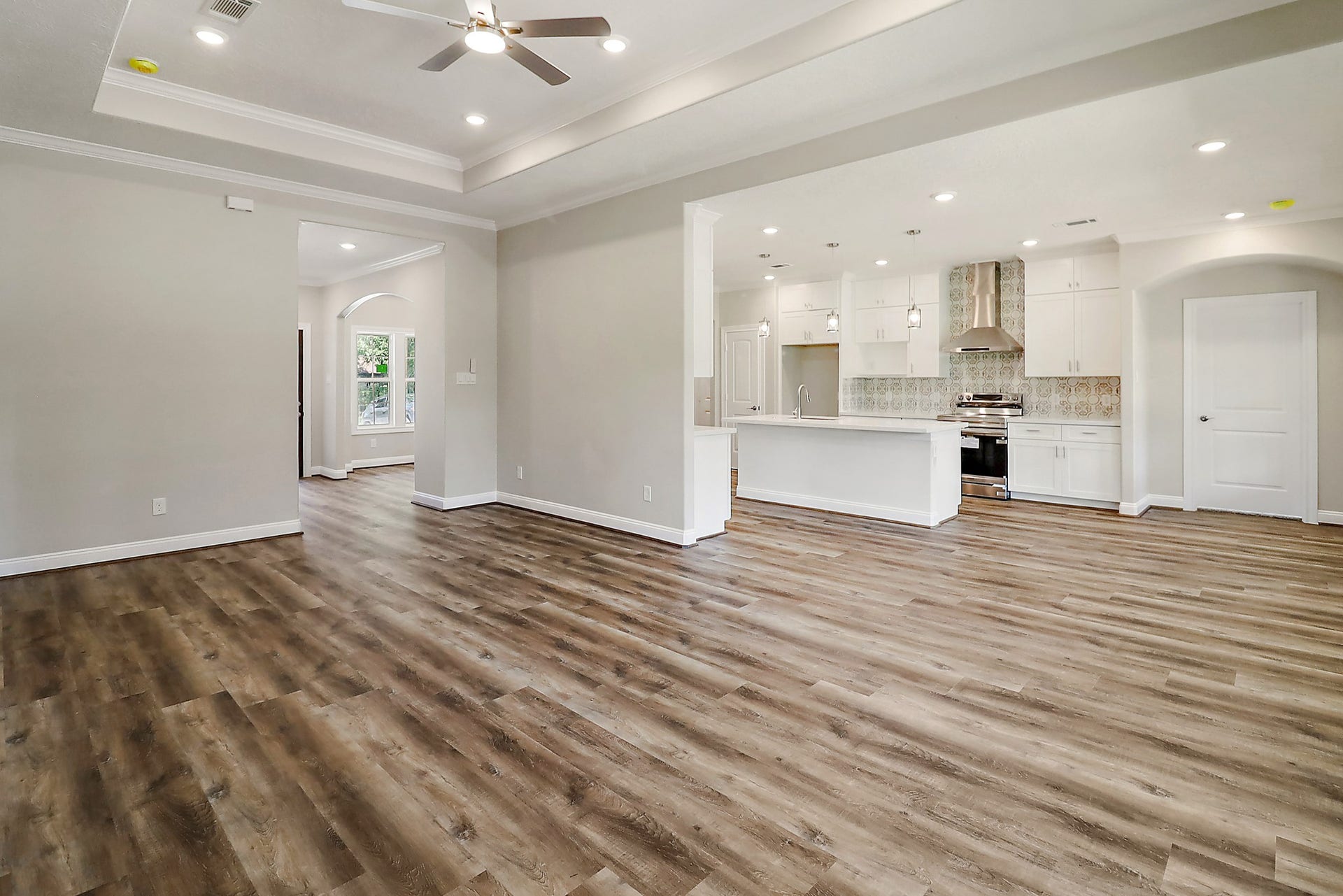 2122 Eagle Point Road, Crosby, TX 77532