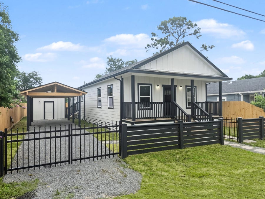 Property photo for 4206 Chapman Street, Houston, TX