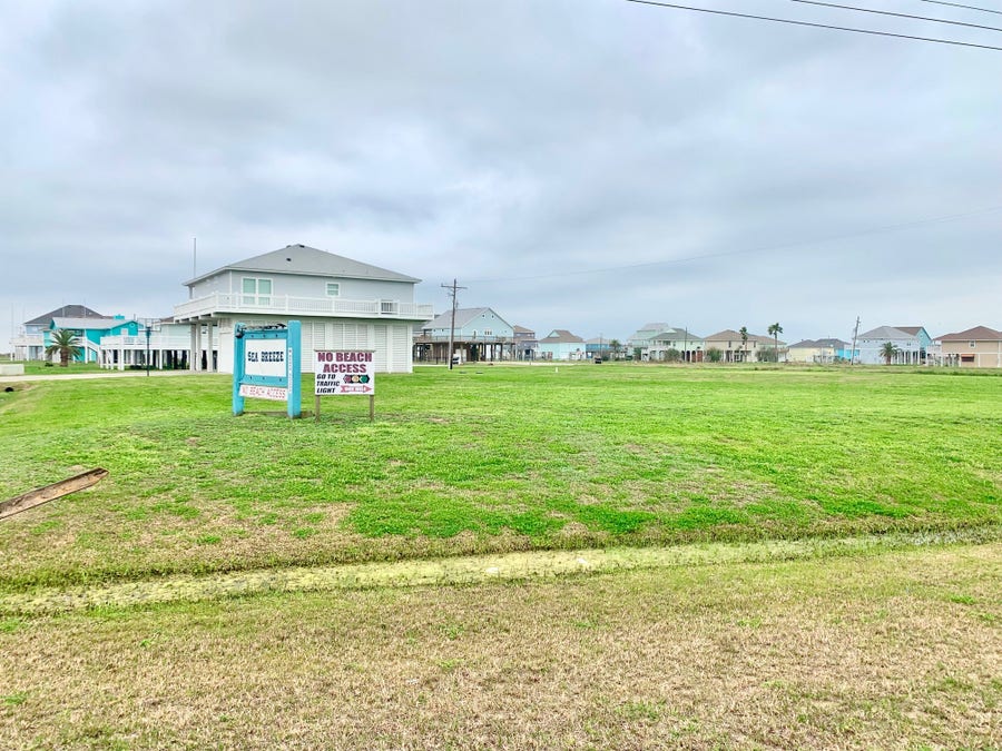 Property photo for 977 Sea Breeze, Crystal Beach, TX