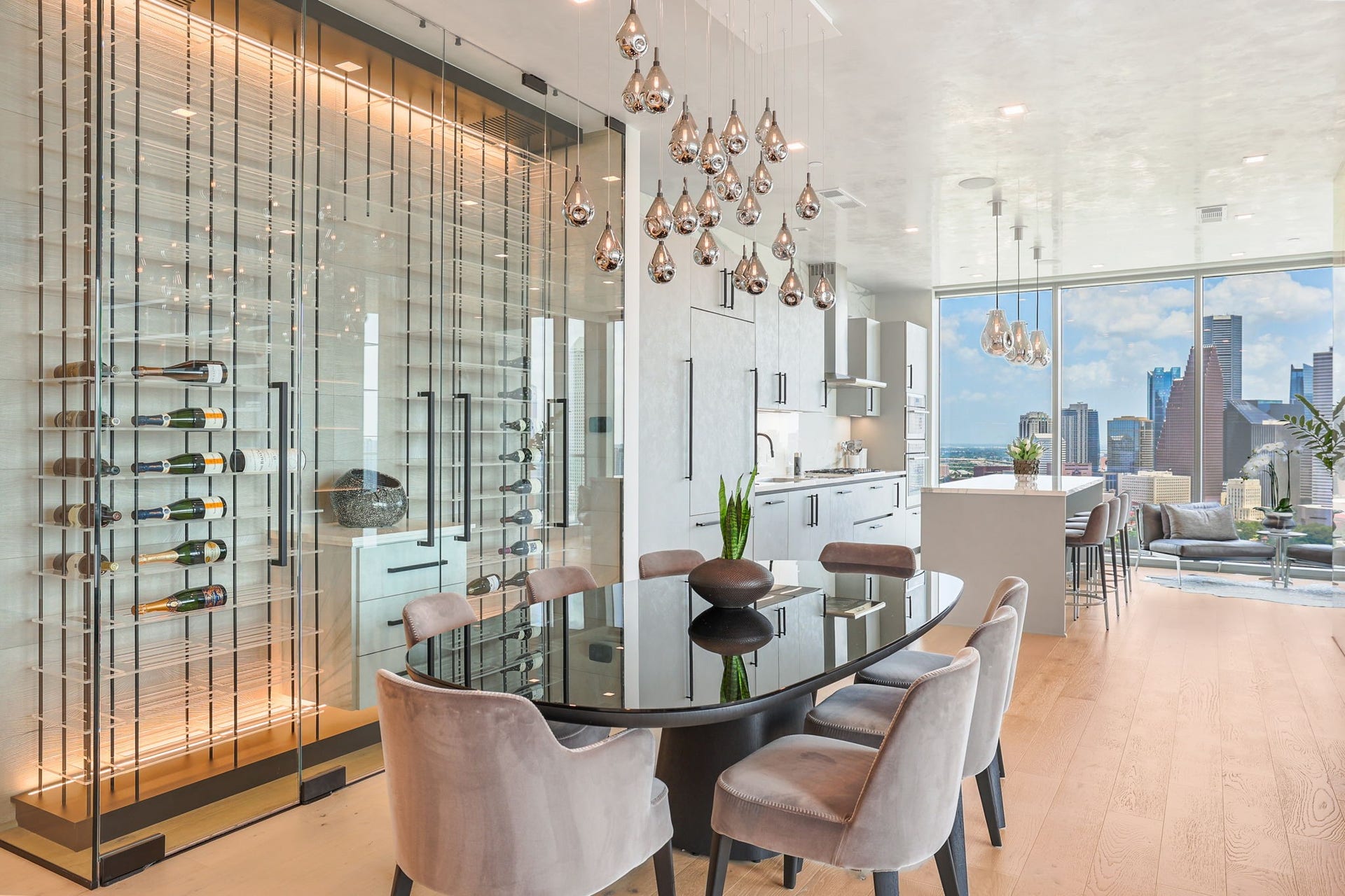 1711 Allen Parkway, #2704, Houston, TX 77019