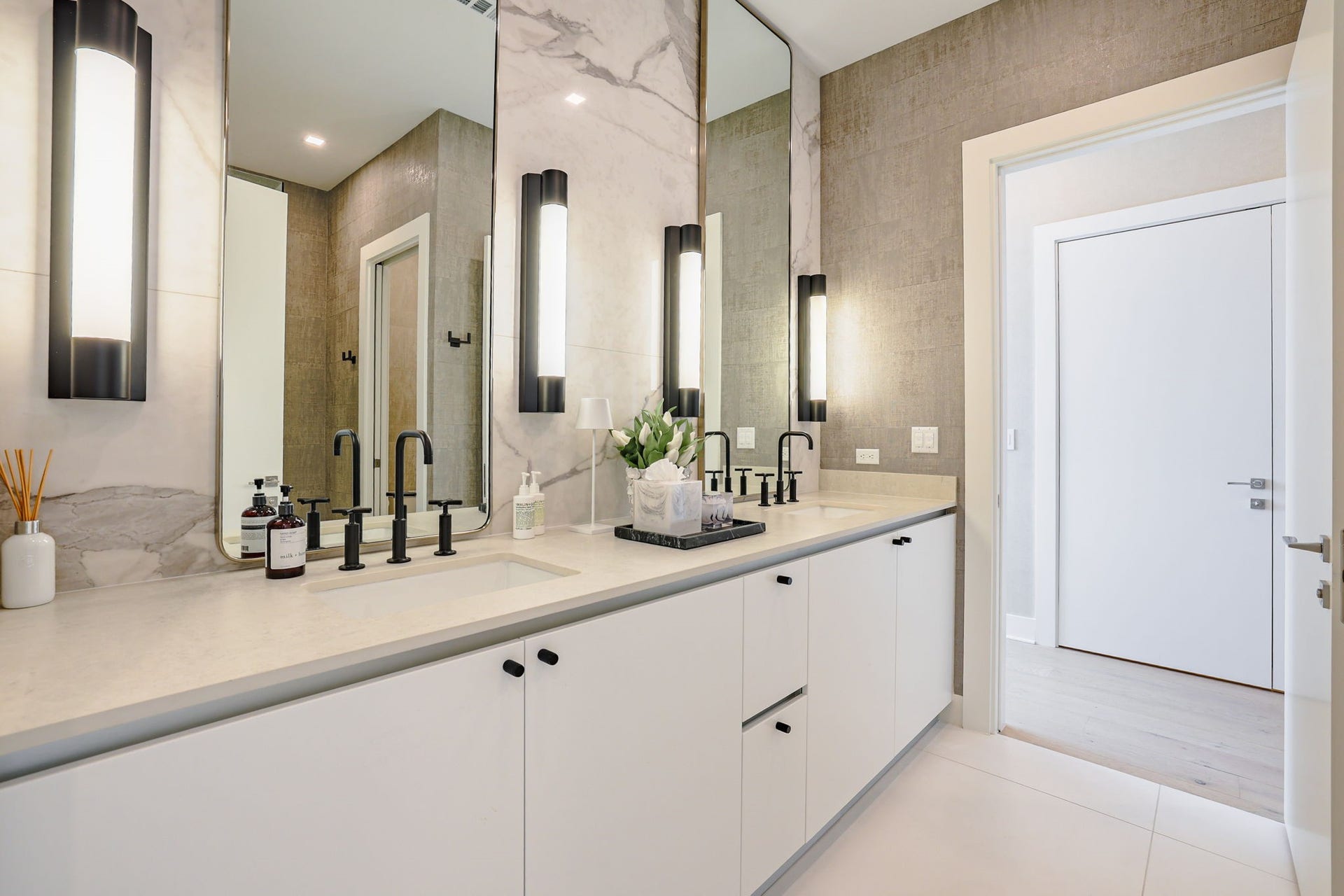 1711 Allen Parkway, #2704, Houston, TX 77019