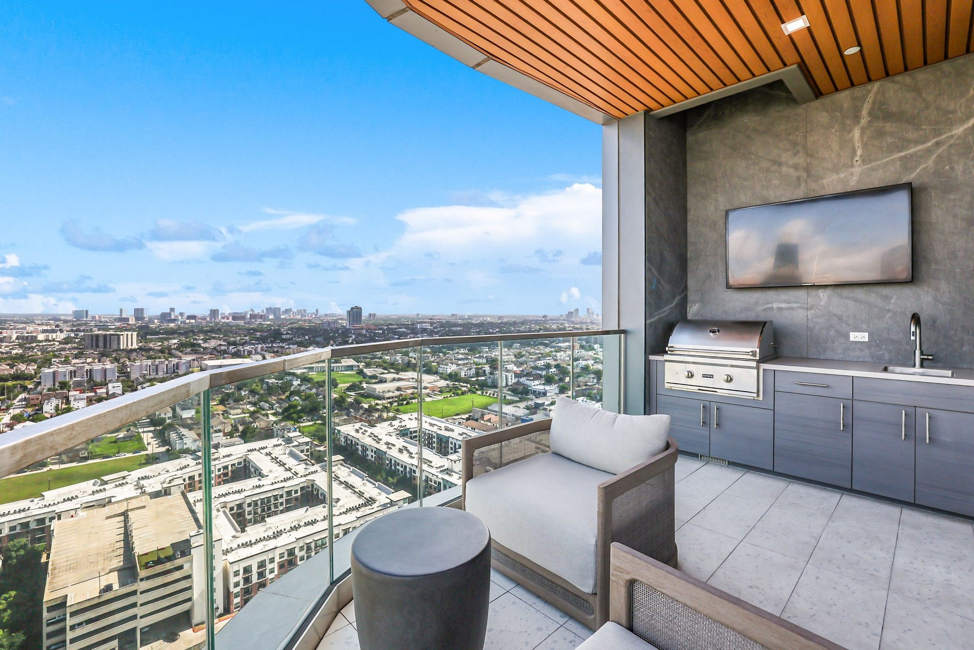 1711 Allen Parkway, #2704, Houston, TX 77019