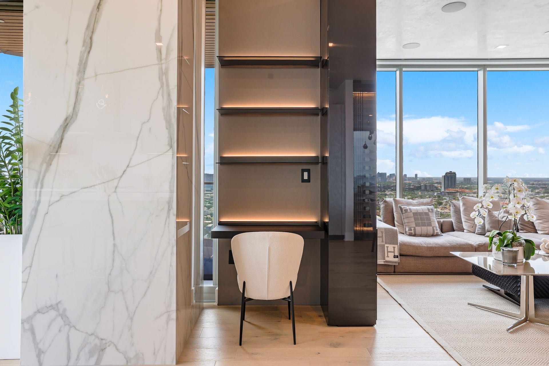 1711 Allen Parkway, #2704, Houston, TX 77019